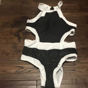 One piece Shein bathing suit